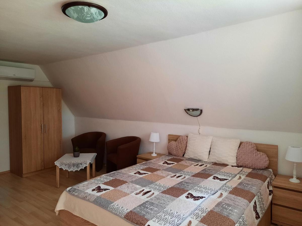 Dora Apartmanhaz זלקרוס מראה חיצוני תמונה