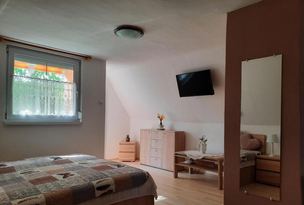 Dora Apartmanhaz זלקרוס מראה חיצוני תמונה